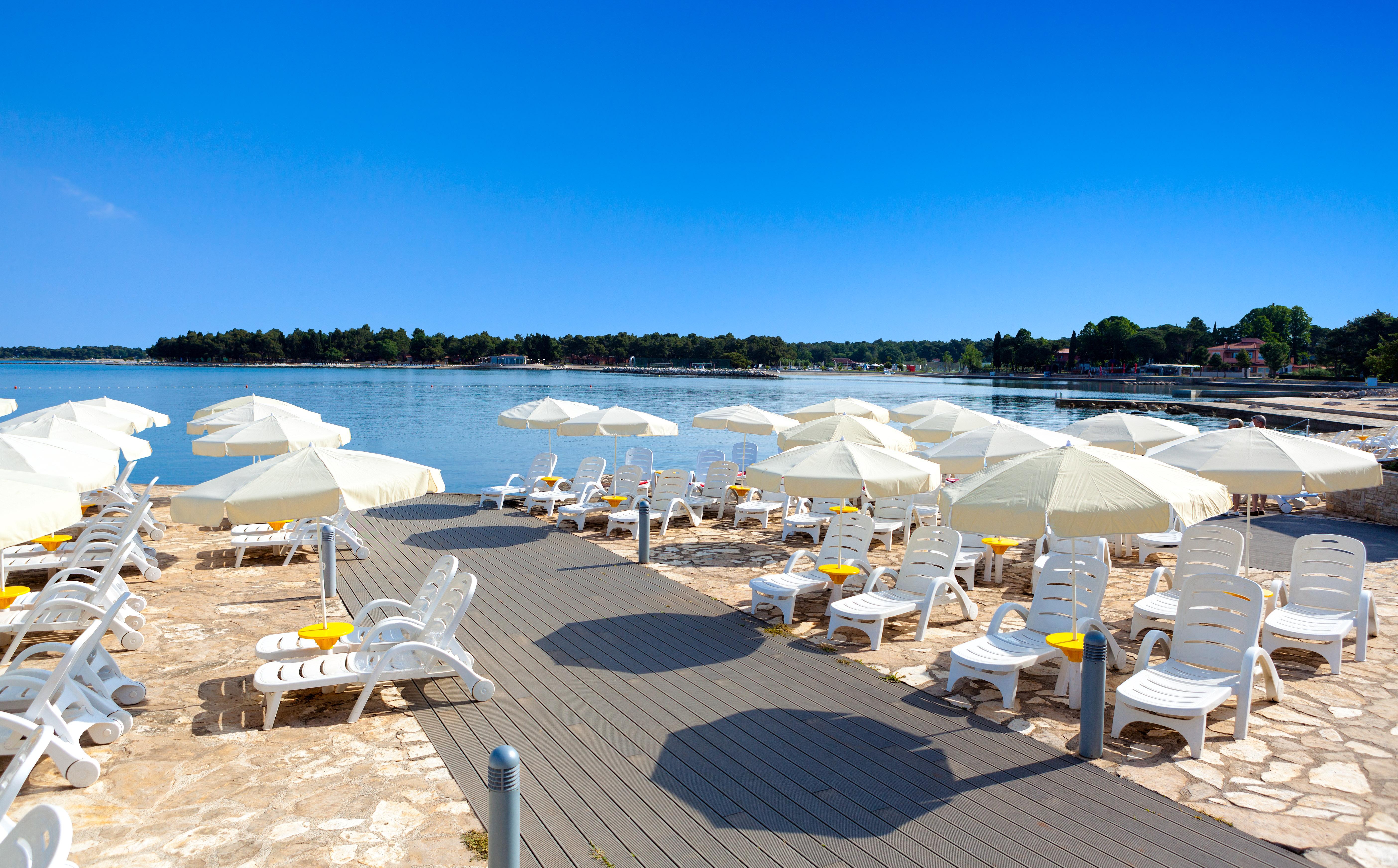 Hotel Plava Laguna 4*